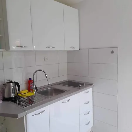شقة Sain
