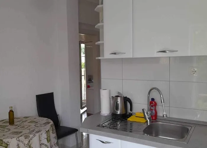 Sain * Poljica (Trogir)